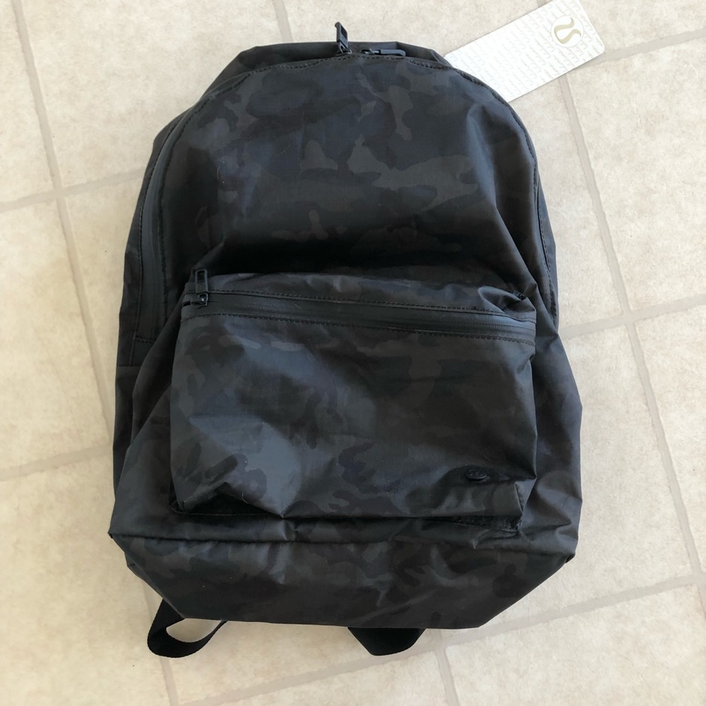 NEW CAMO Lululemon mainstay backpack NEW WITH TAG
